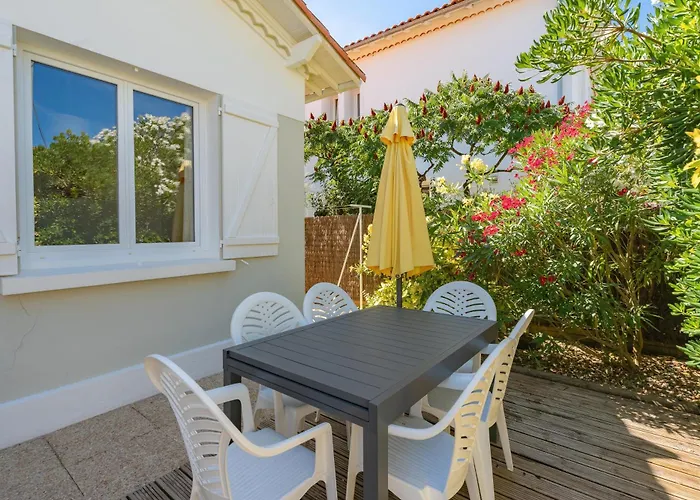 Maison Individuelle, Centre * Ρουαγιάν